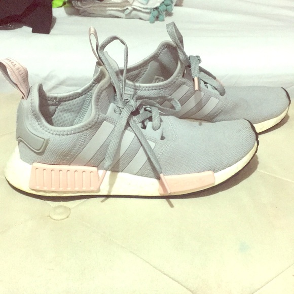Le Adidas Euc Nmd Rosa E Grigio Poshmark Le Adidas Euc Nmd Rosa E Grigio Poshmark